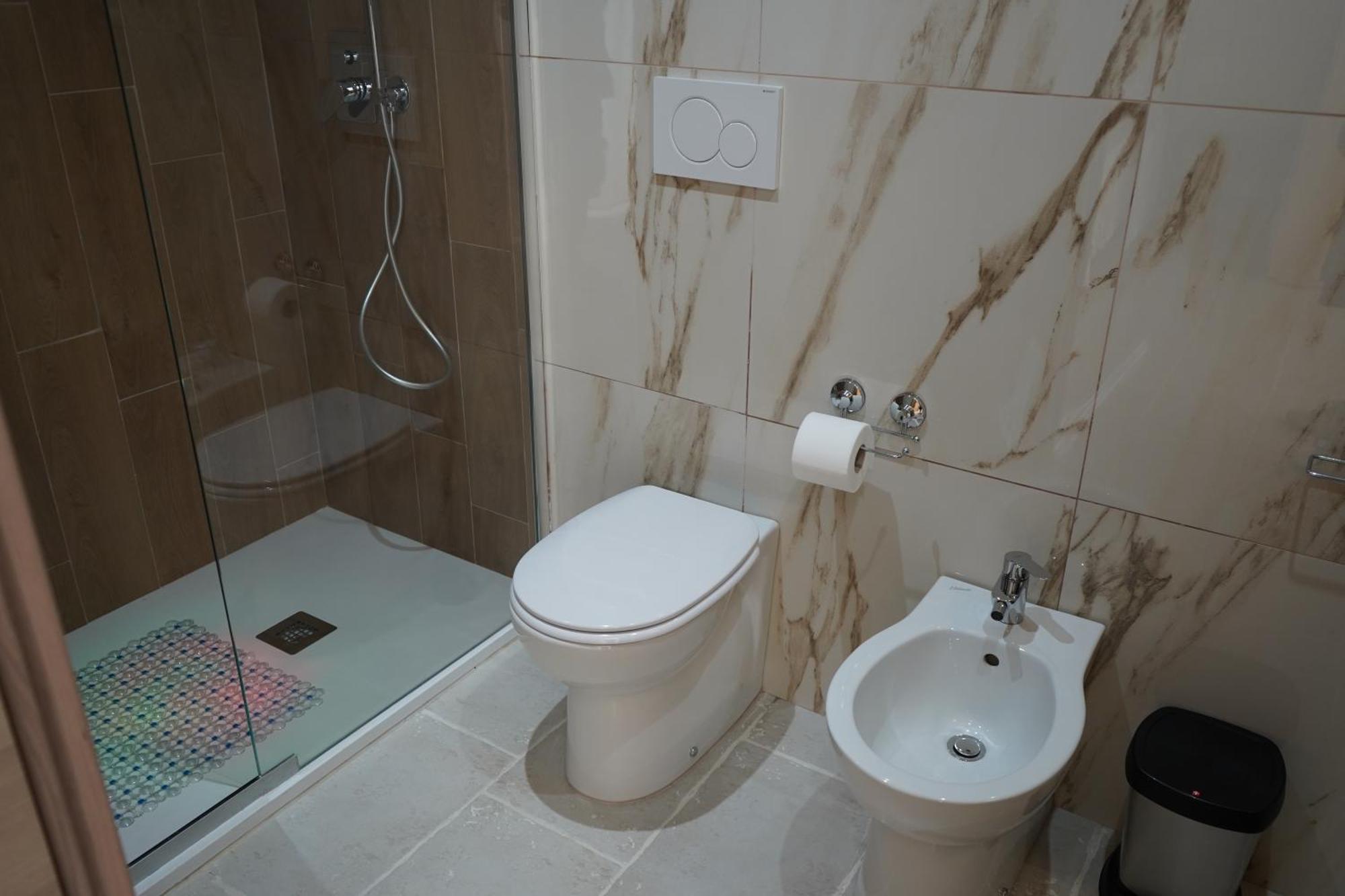 Dimora Antomarti Hotel Bari Ngoại thất bức ảnh
